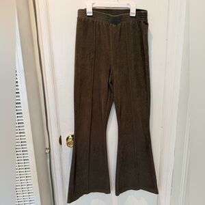 Aerie Groove-On Ribbed Velour High Waist Flare Pant-Olive Green Size M